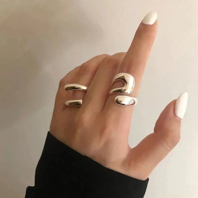 Elegant justerbar ring