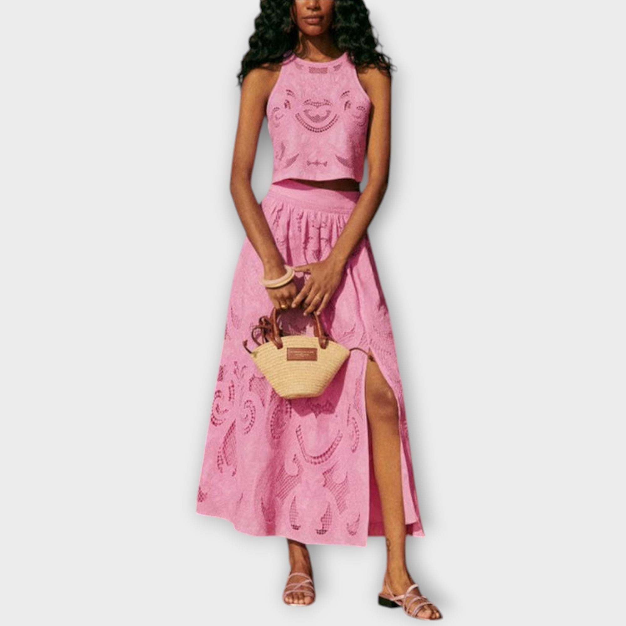 밀라 - 멋진 컷아웃 레이스 세트